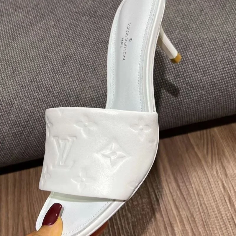 Louis Vuitton Slippers Casual 31092