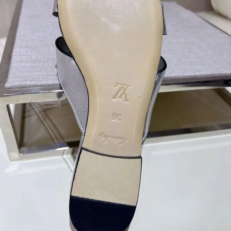 Sustainable Louis Vuitton Slippers 31097