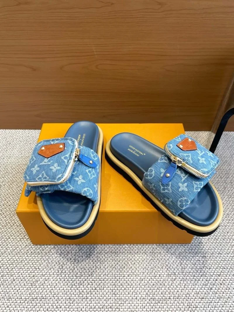 Sleek Louis Vuitton Slippers 31070