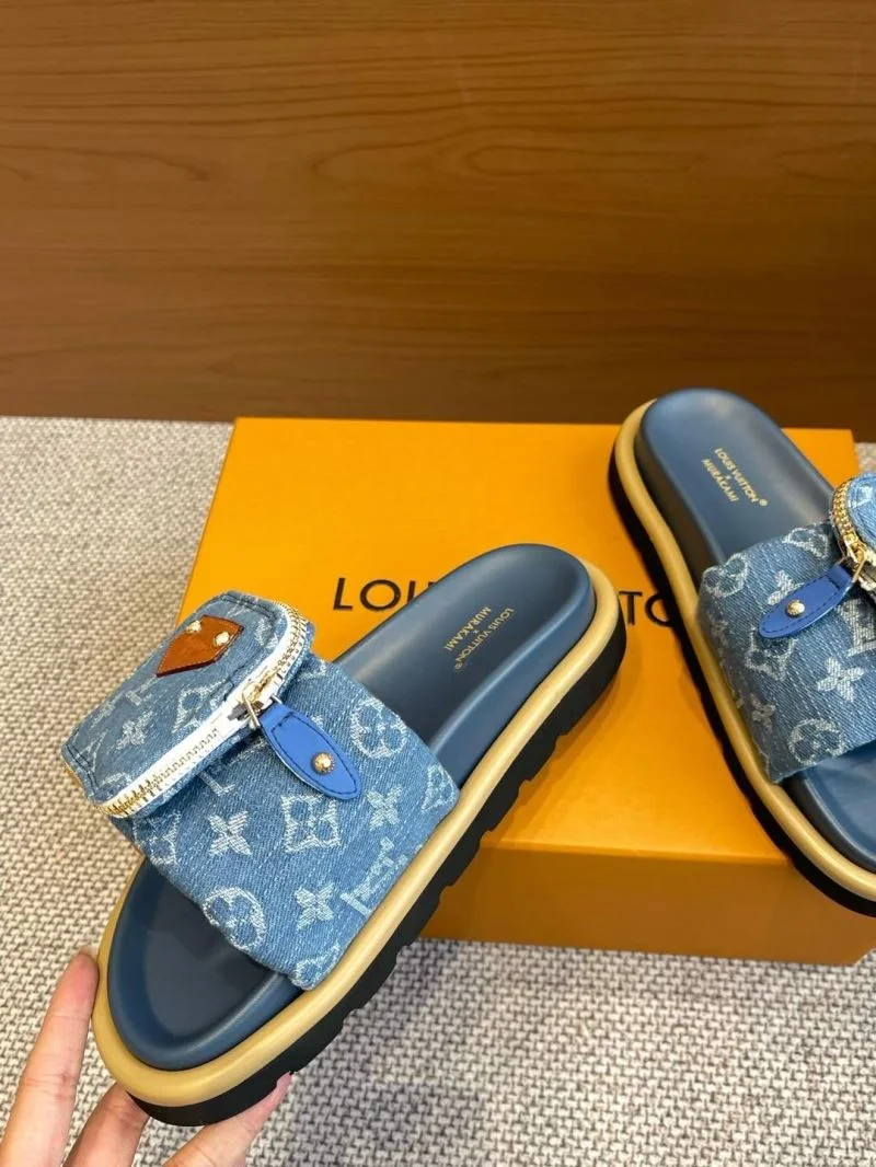 Sleek Louis Vuitton Slippers 31070