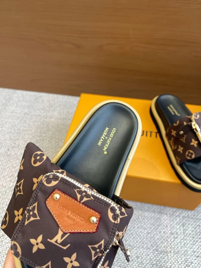 Louis Vuitton Slippers Trendy 31089