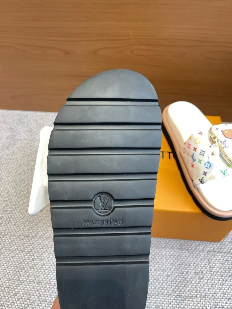 Youthful Louis Vuitton Slippers 31066