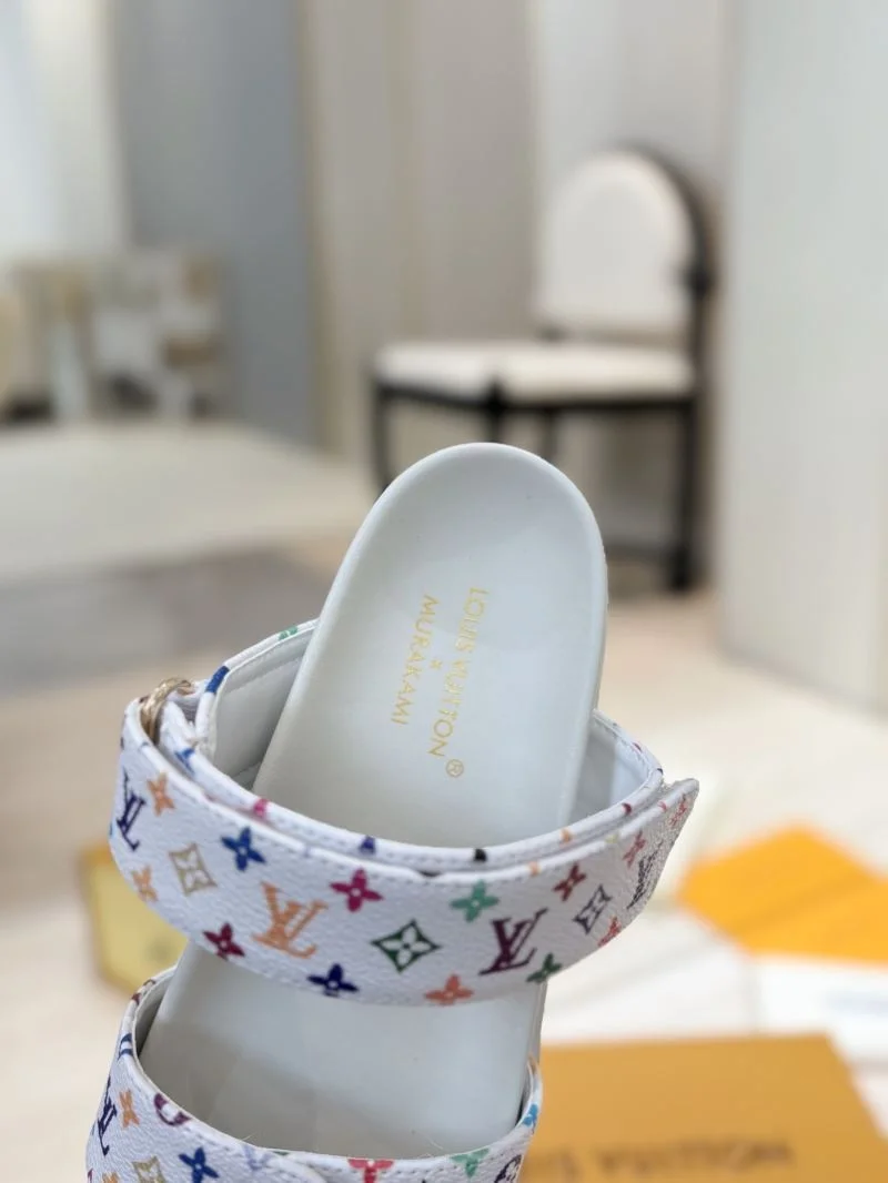 ModernLook Louis Vuitton Slippers 31064