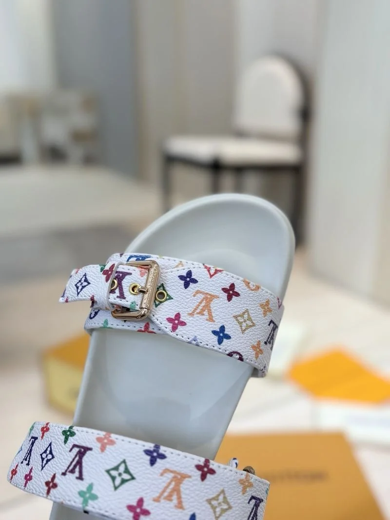 ModernLook Louis Vuitton Slippers 31064