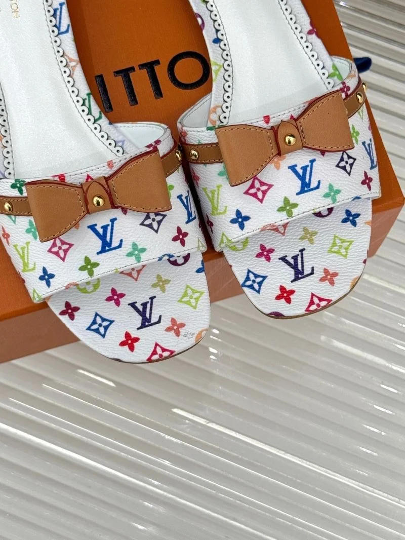 Bright Louis Vuitton Slippers 31041