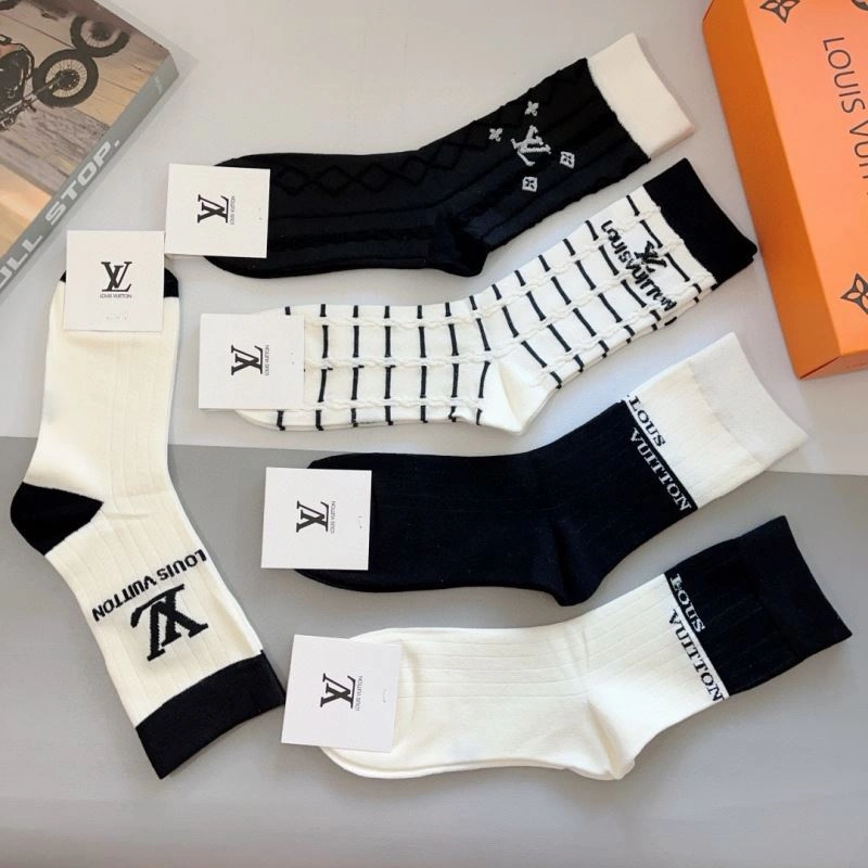 Efficient Louis Vuitton Socks 273217