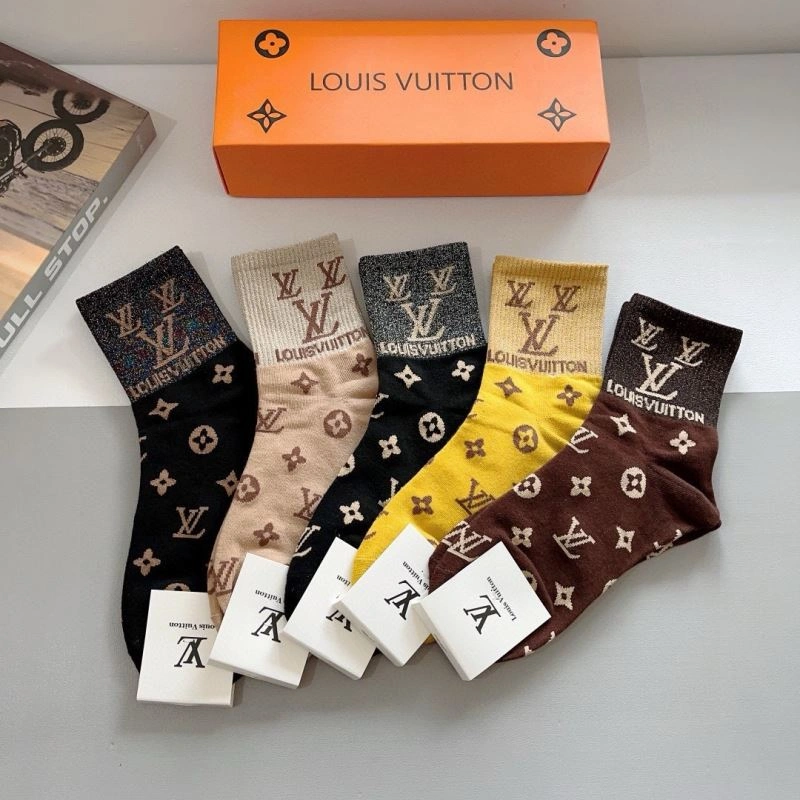 Sporty Louis Vuitton Socks 273216