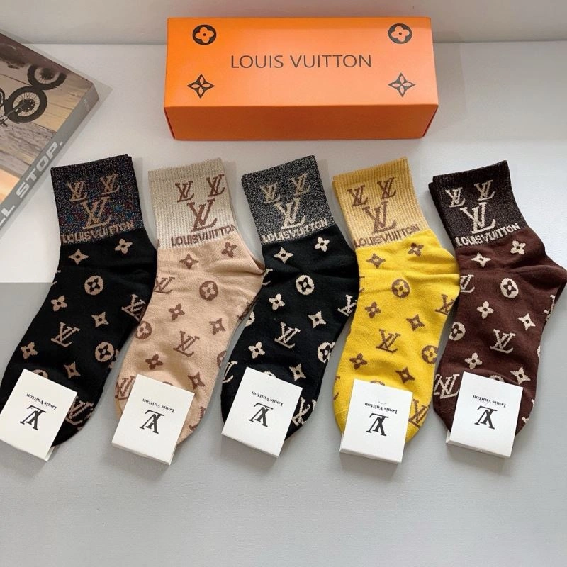 Sporty Louis Vuitton Socks 273216