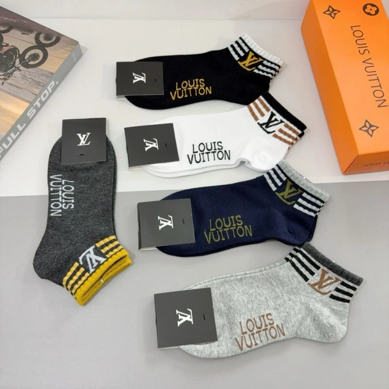 WaterResistant Louis Vuitton Socks 273212