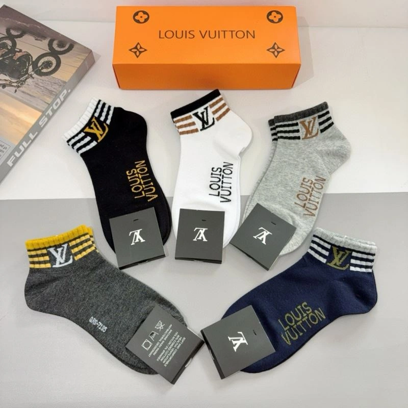 WaterResistant Louis Vuitton Socks 273212