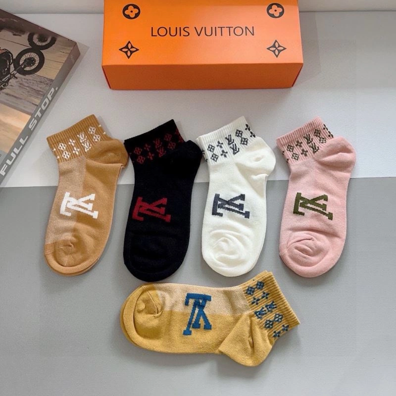 Tailored Louis Vuitton Socks 273215