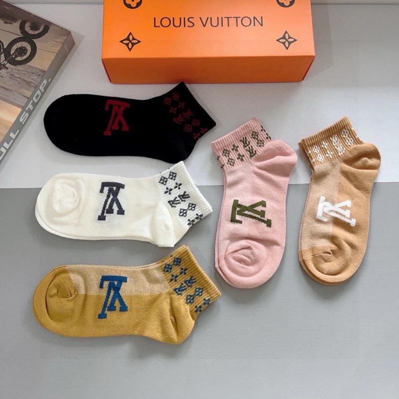 Tailored Louis Vuitton Socks 273215