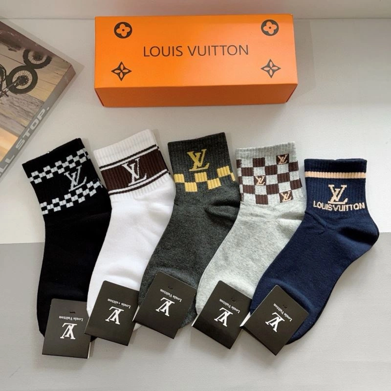 Functional Louis Vuitton Socks 273207