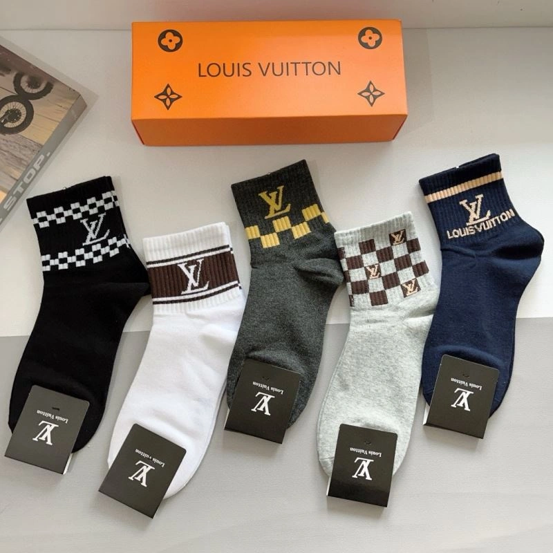 Functional Louis Vuitton Socks 273207