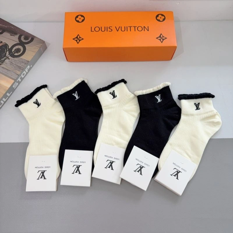 HighQuality Louis Vuitton Socks 273194