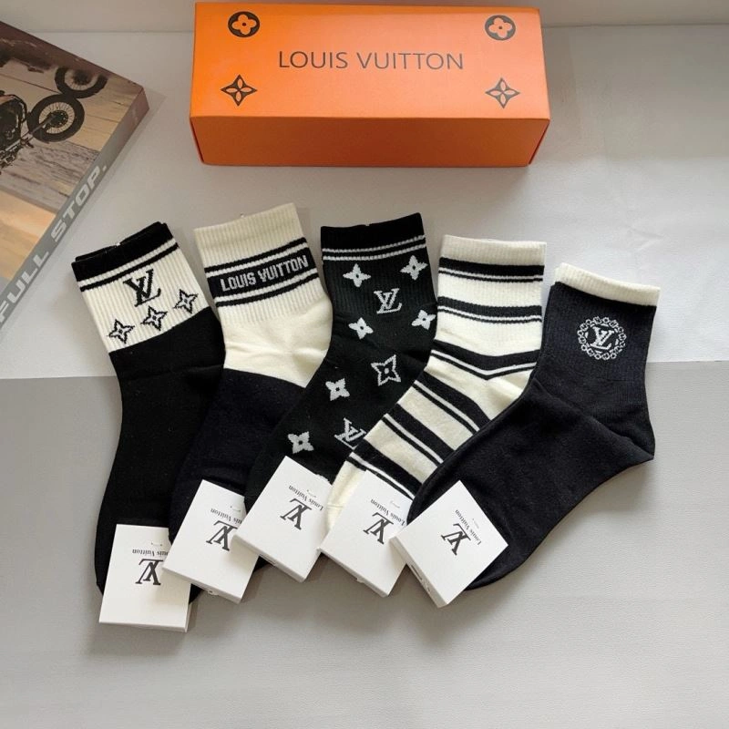 Refined Louis Vuitton Socks 273094