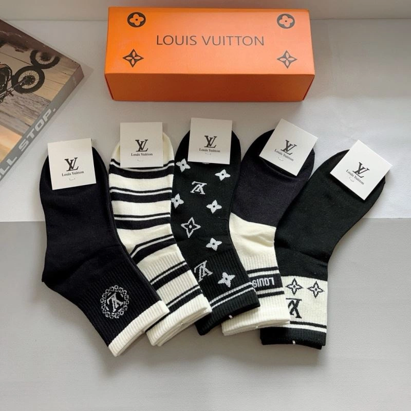 Refined Louis Vuitton Socks 273094