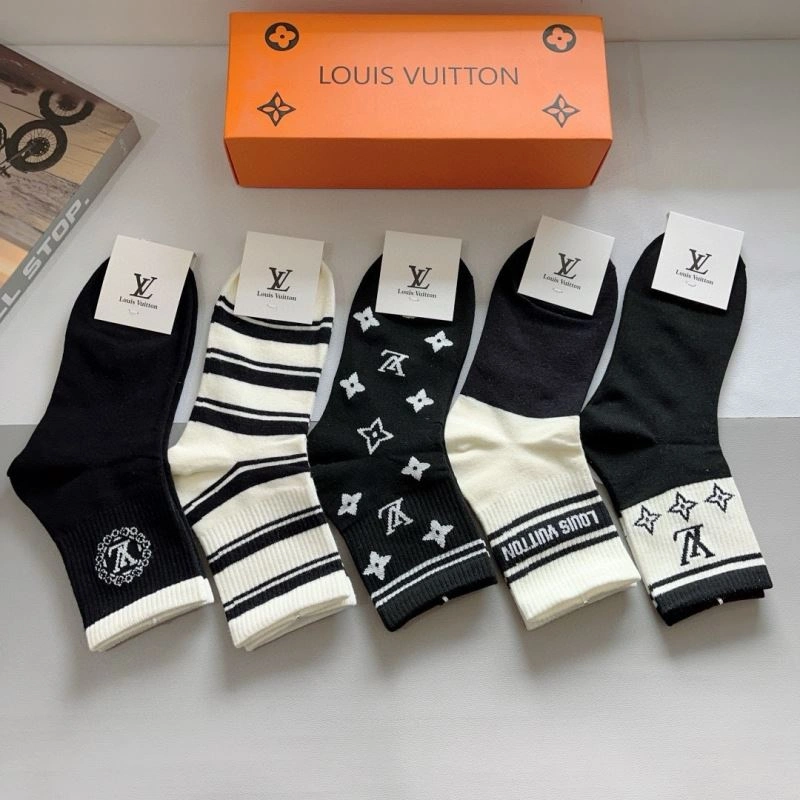 Refined Louis Vuitton Socks 273094