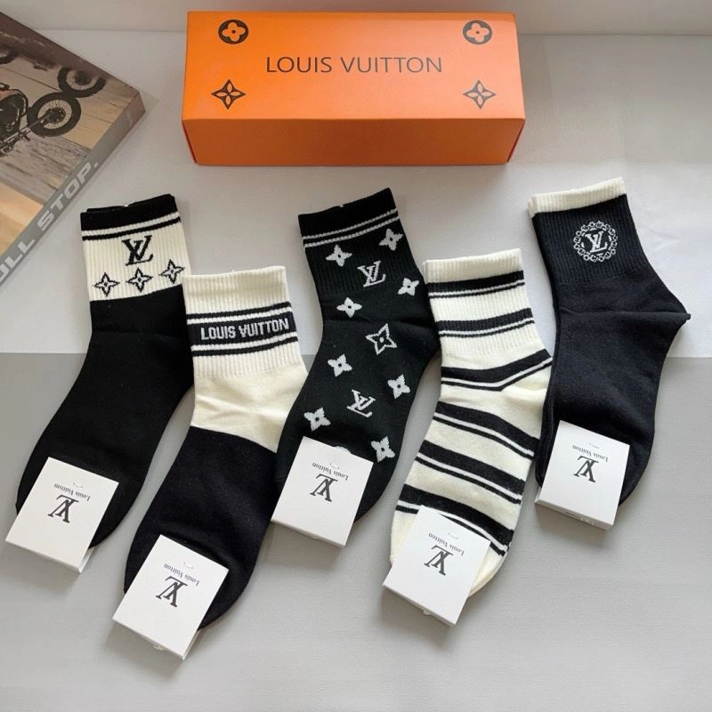 Refined Louis Vuitton Socks 273094