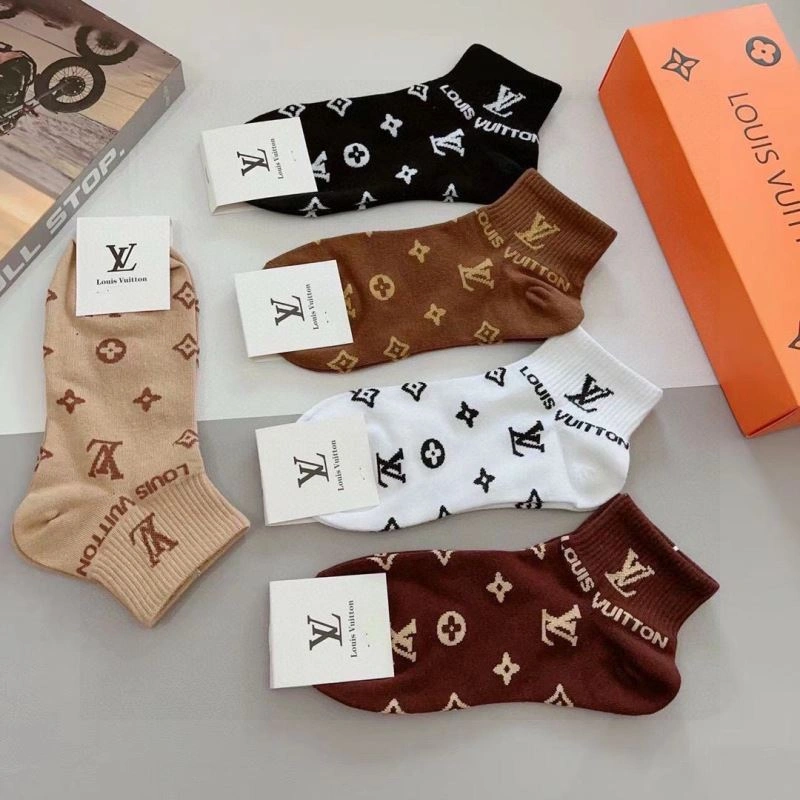 Louis Vuitton Socks Chic 273096