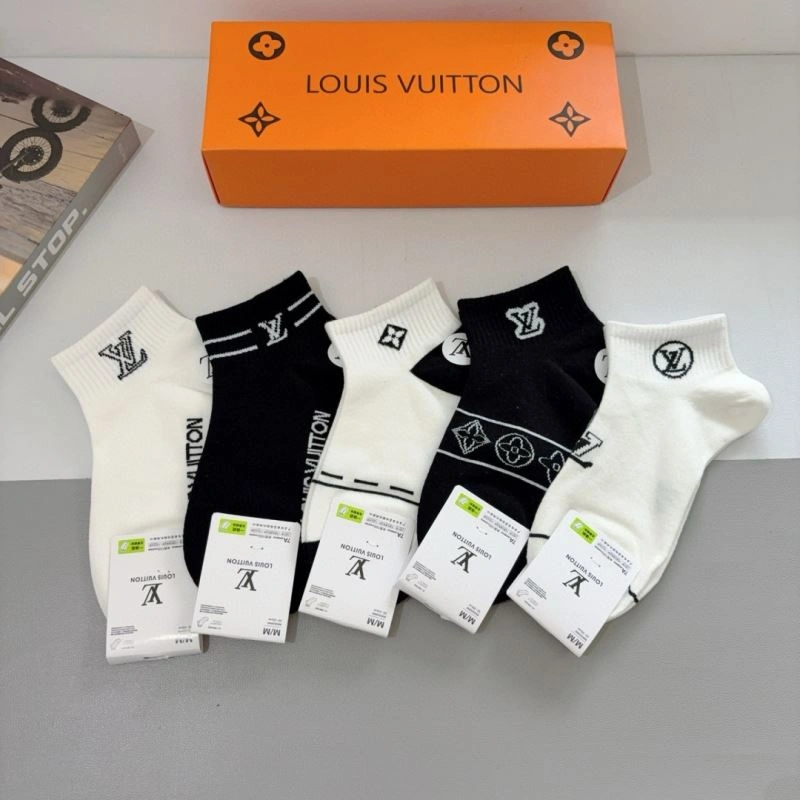 Louis Vuitton Socks Stylish 273093