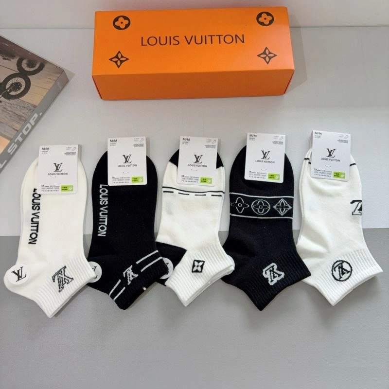 Louis Vuitton Socks Stylish 273093