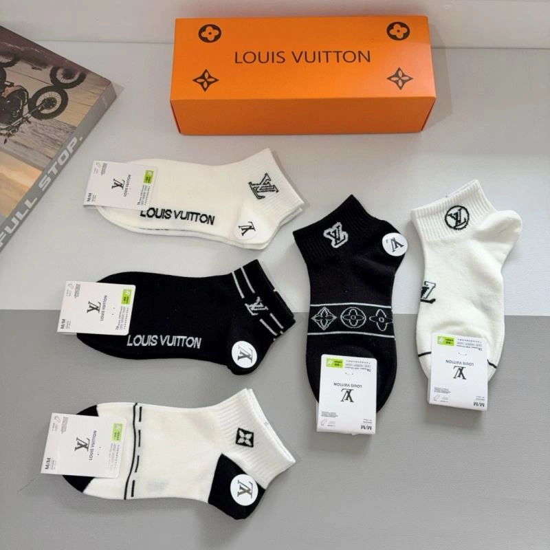Louis Vuitton Socks Stylish 273093
