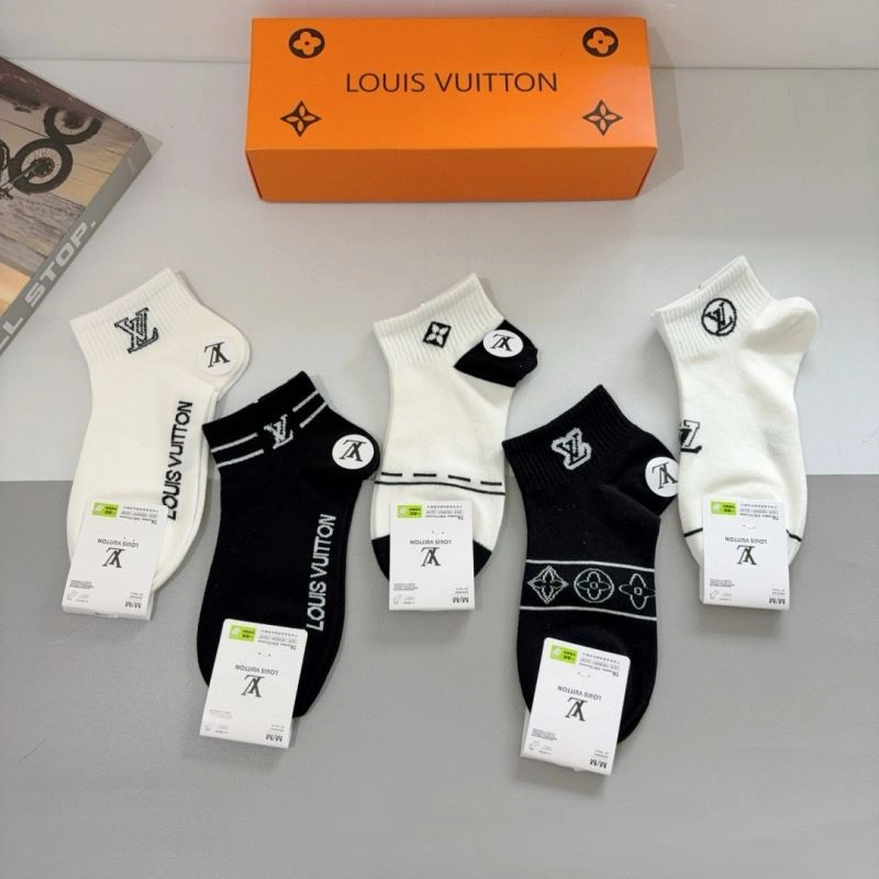 Louis Vuitton Socks Stylish 273093