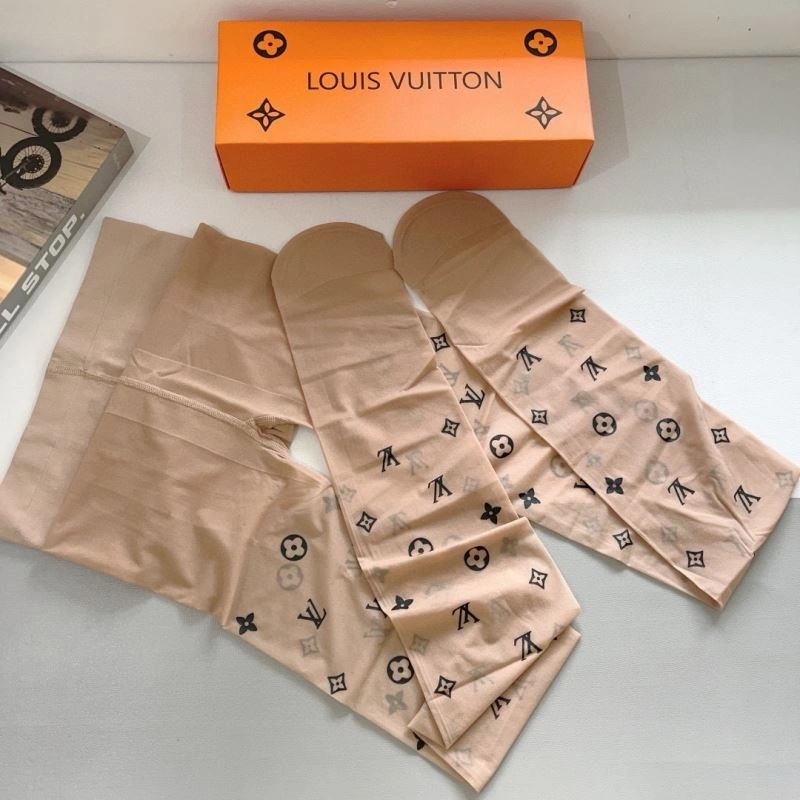 Resilient Louis Vuitton Socks 273086