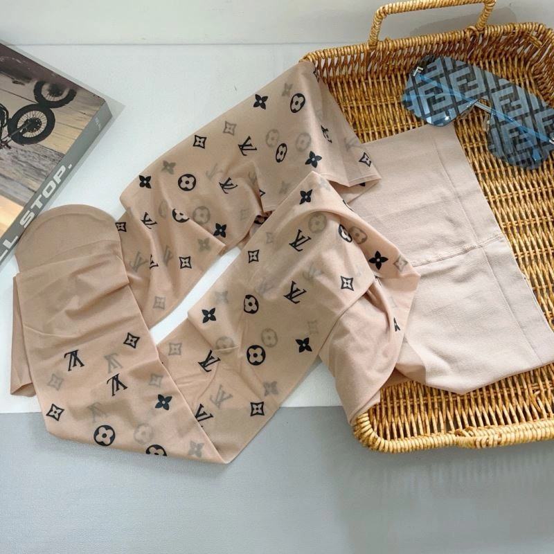 Resilient Louis Vuitton Socks 273086