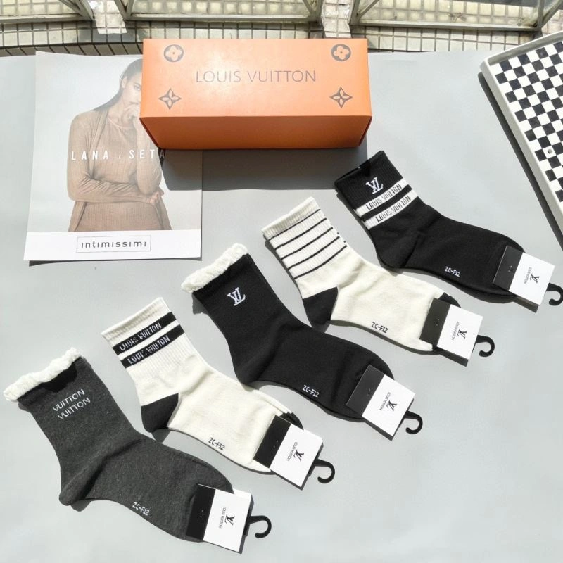 Louis Vuitton Socks Chic 273607