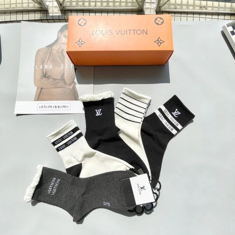 Louis Vuitton Socks Chic 273607