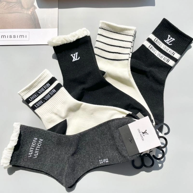 Louis Vuitton Socks Chic 273607