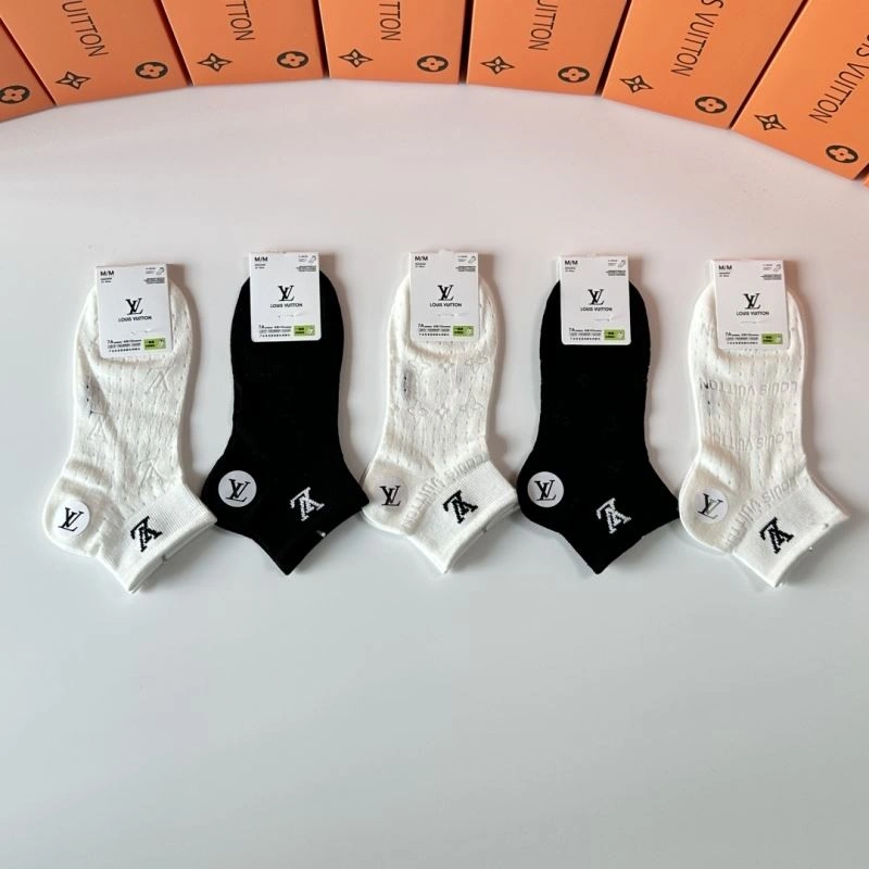Louis Vuitton Socks MultiPurpose 273604