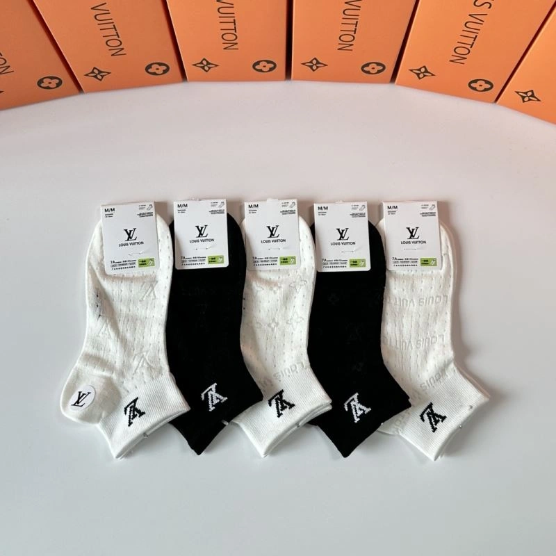 Louis Vuitton Socks MultiPurpose 273604