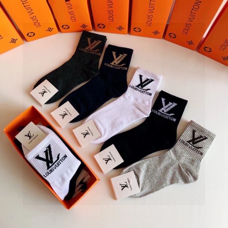 Comfortable Louis Vuitton Socks 273576