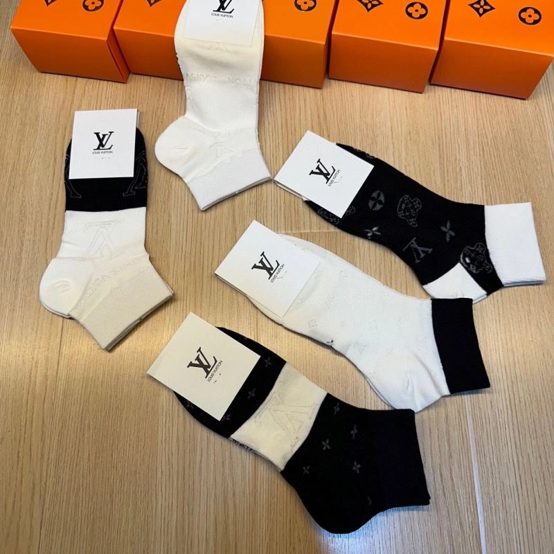 Sustainable Louis Vuitton Socks 273578