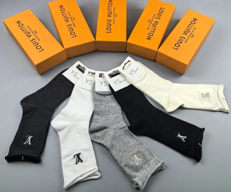 Louis Vuitton Socks Sporty 273585