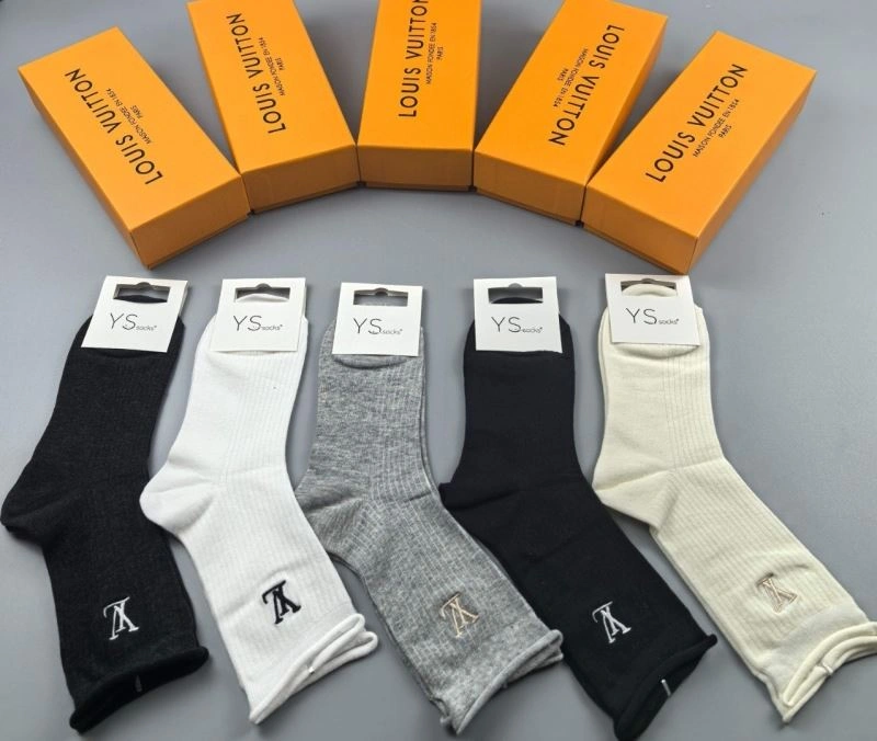 Louis Vuitton Socks Sporty 273585