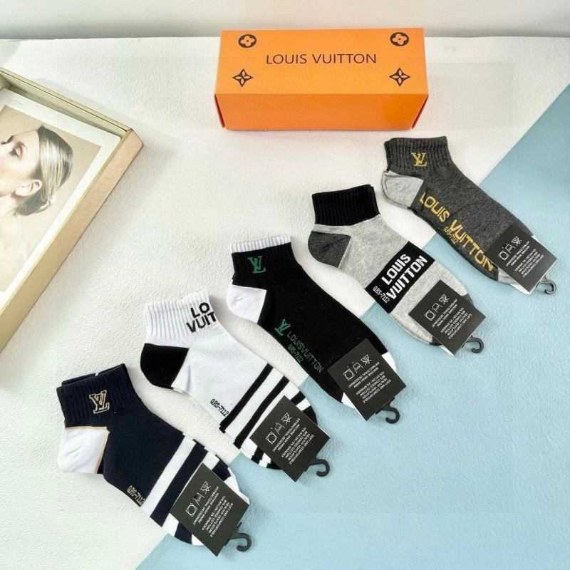 TechFriendly Louis Vuitton Socks 273596
