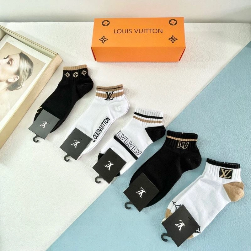 Breathable Louis Vuitton Socks 273593