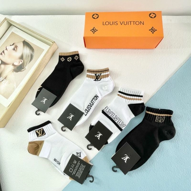 Breathable Louis Vuitton Socks 273593