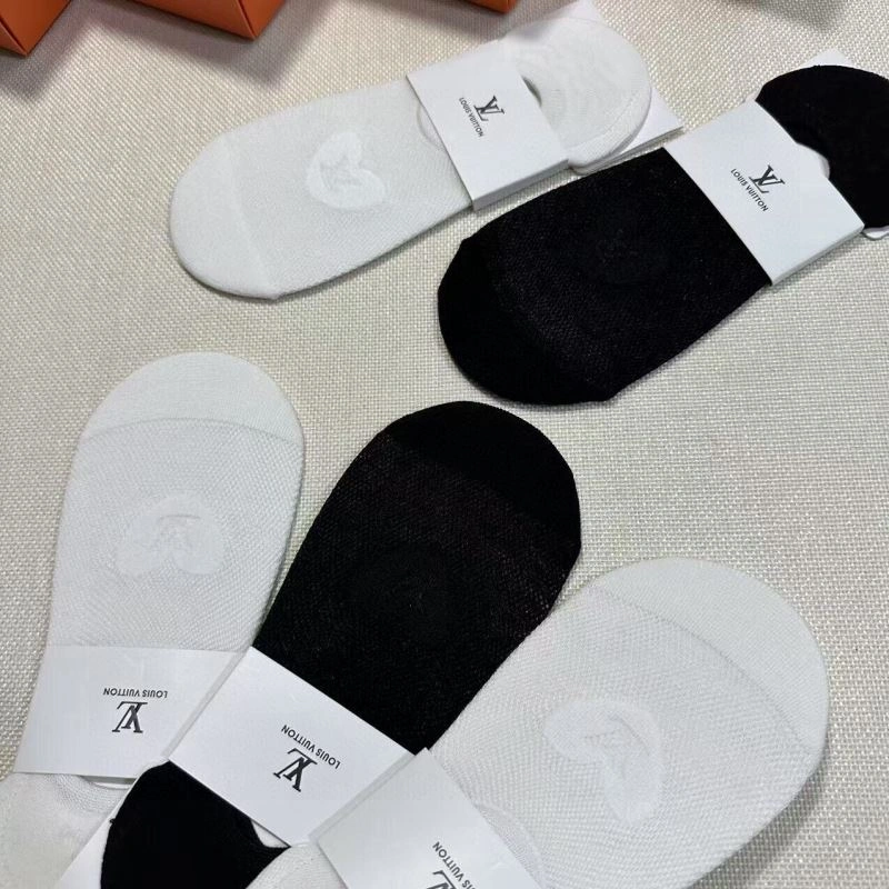 TechFriendly Louis Vuitton Socks 273603