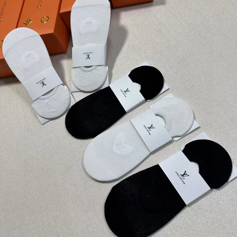 TechFriendly Louis Vuitton Socks 273603