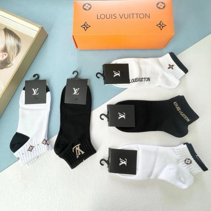 TravelReady Louis Vuitton Socks 273572