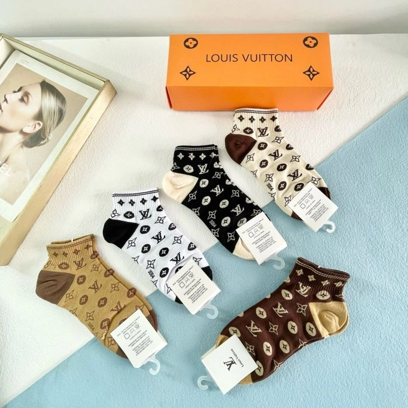 Premium Louis Vuitton Socks 273574