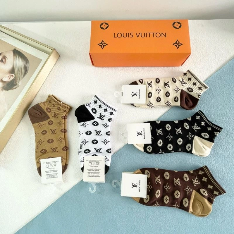 Premium Louis Vuitton Socks 273574