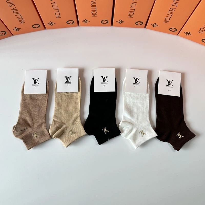Lightweight Louis Vuitton Socks 273573