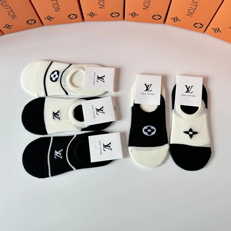 TravelReady Louis Vuitton Socks 273571