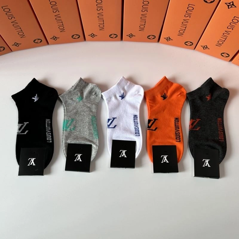 Sporty Louis Vuitton Socks 273569